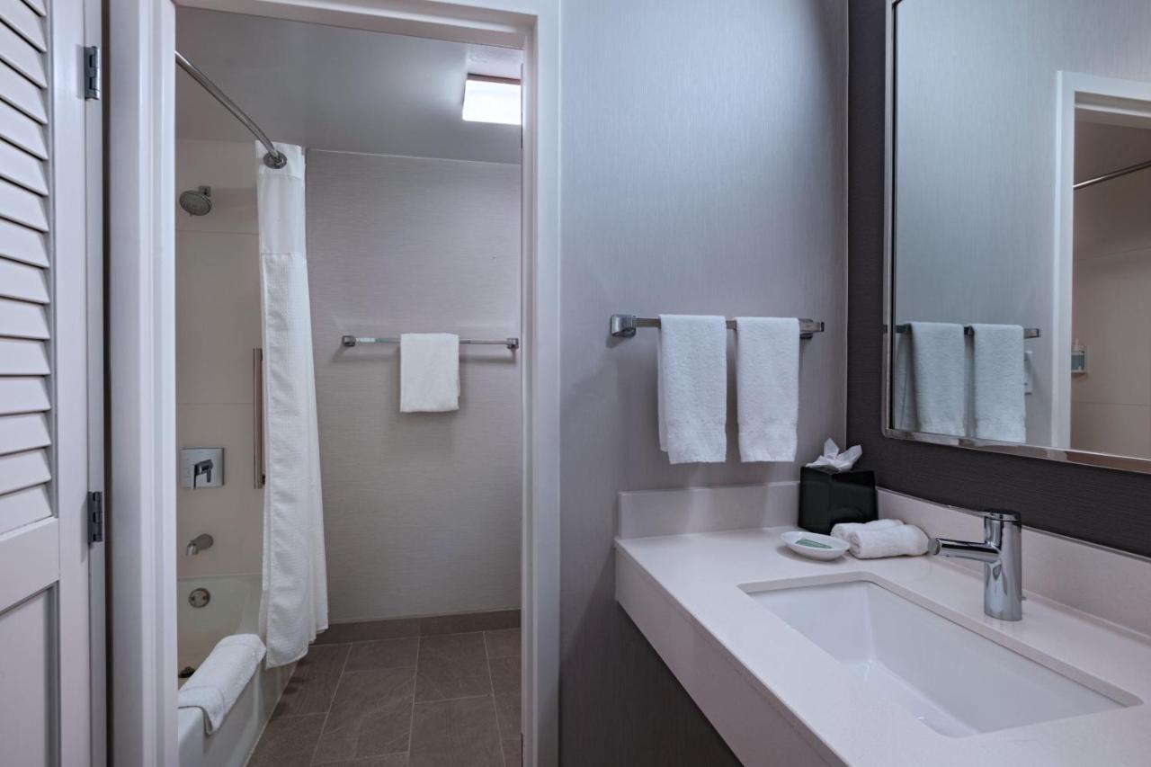 Courtyard By Marriott Dallas Richardson At Spring Valley Extérieur photo