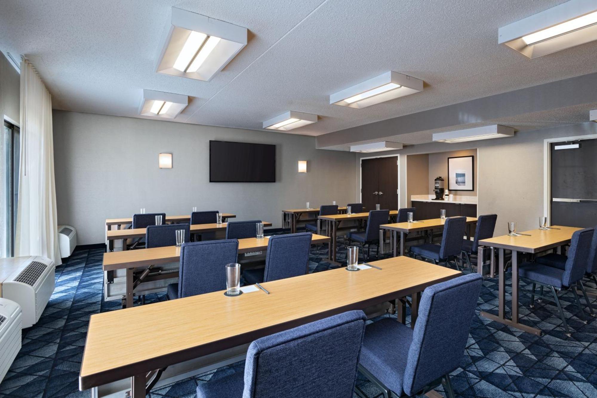 Courtyard By Marriott Dallas Richardson At Spring Valley Extérieur photo