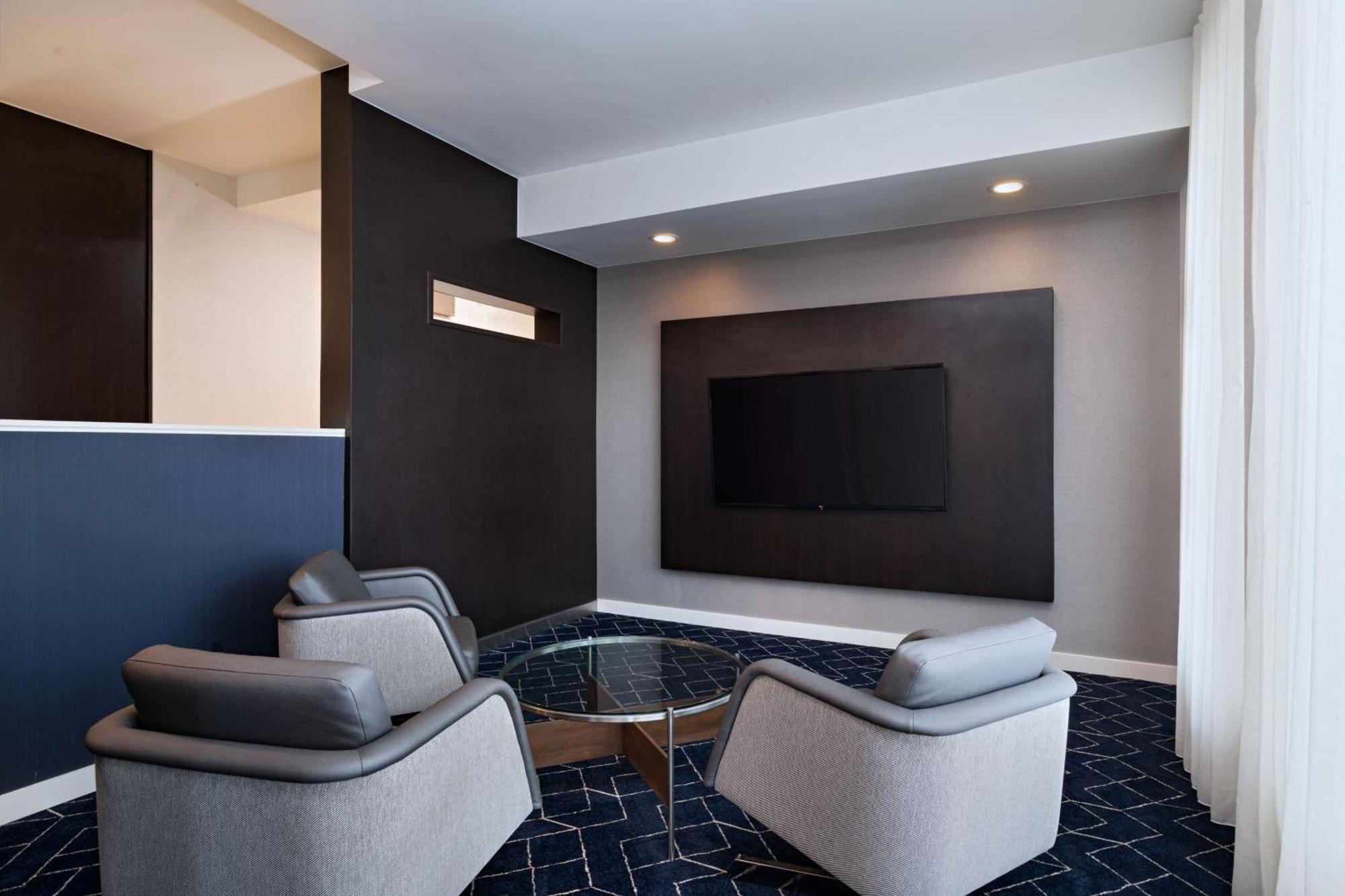 Courtyard By Marriott Dallas Richardson At Spring Valley Extérieur photo