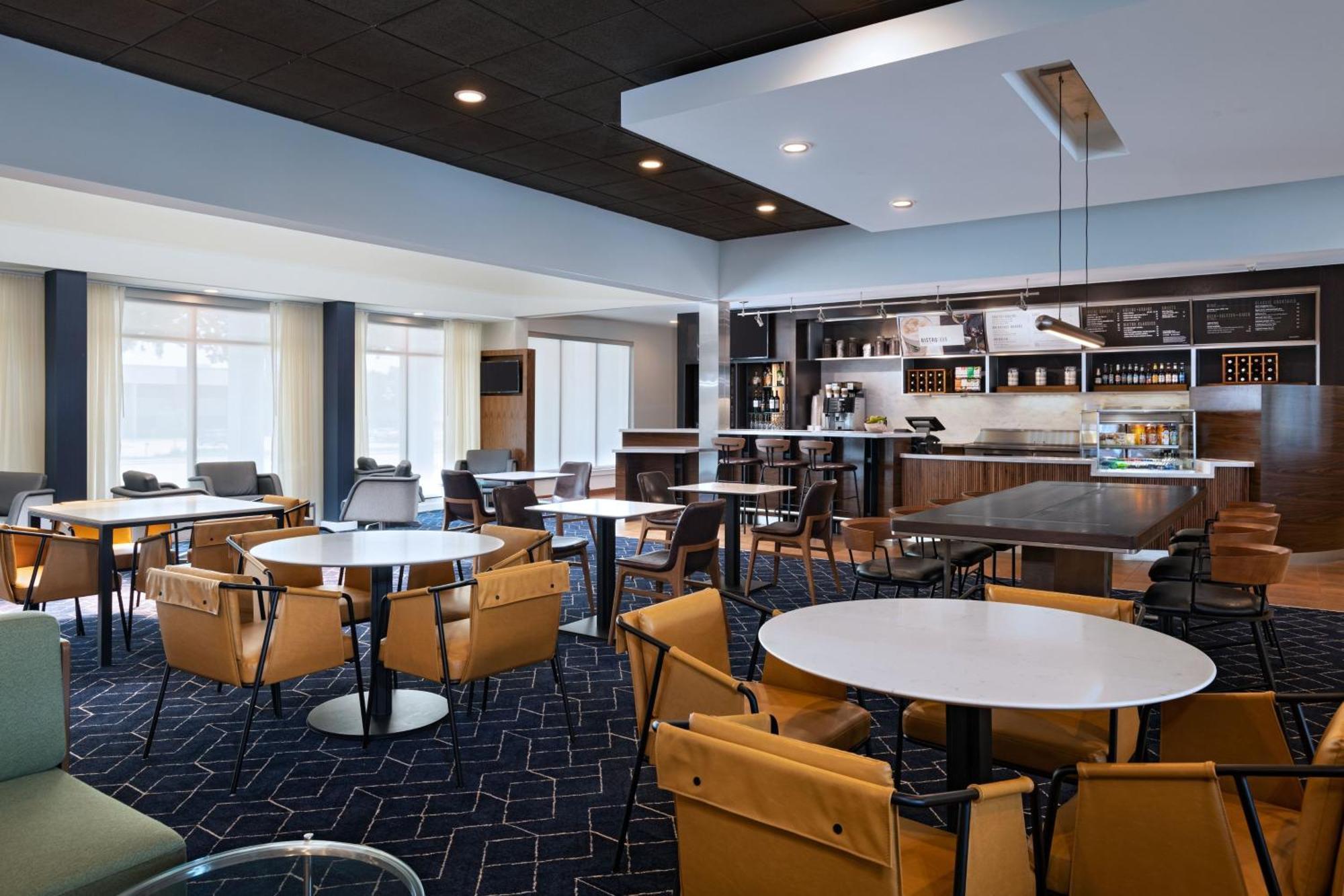 Courtyard By Marriott Dallas Richardson At Spring Valley Extérieur photo