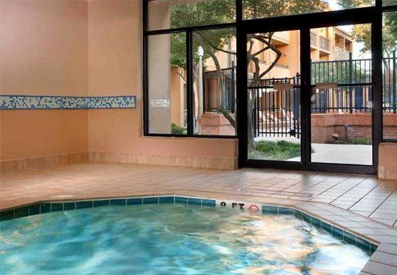 Courtyard By Marriott Dallas Richardson At Spring Valley Extérieur photo
